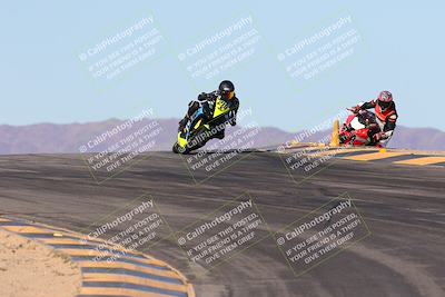 media/Jan-10-2025-CVMA Friday Practice (Fri) [[489e0da257]]/Group 4 and Trackday/Session 3 (Turns 9 and 10)/